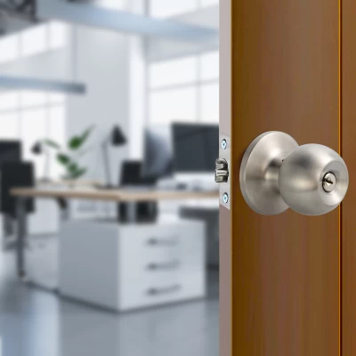 door hardware 32